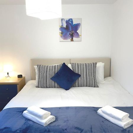 Cosy Family Home - Coventry City Centre - Entire House Zewnętrze zdjęcie
